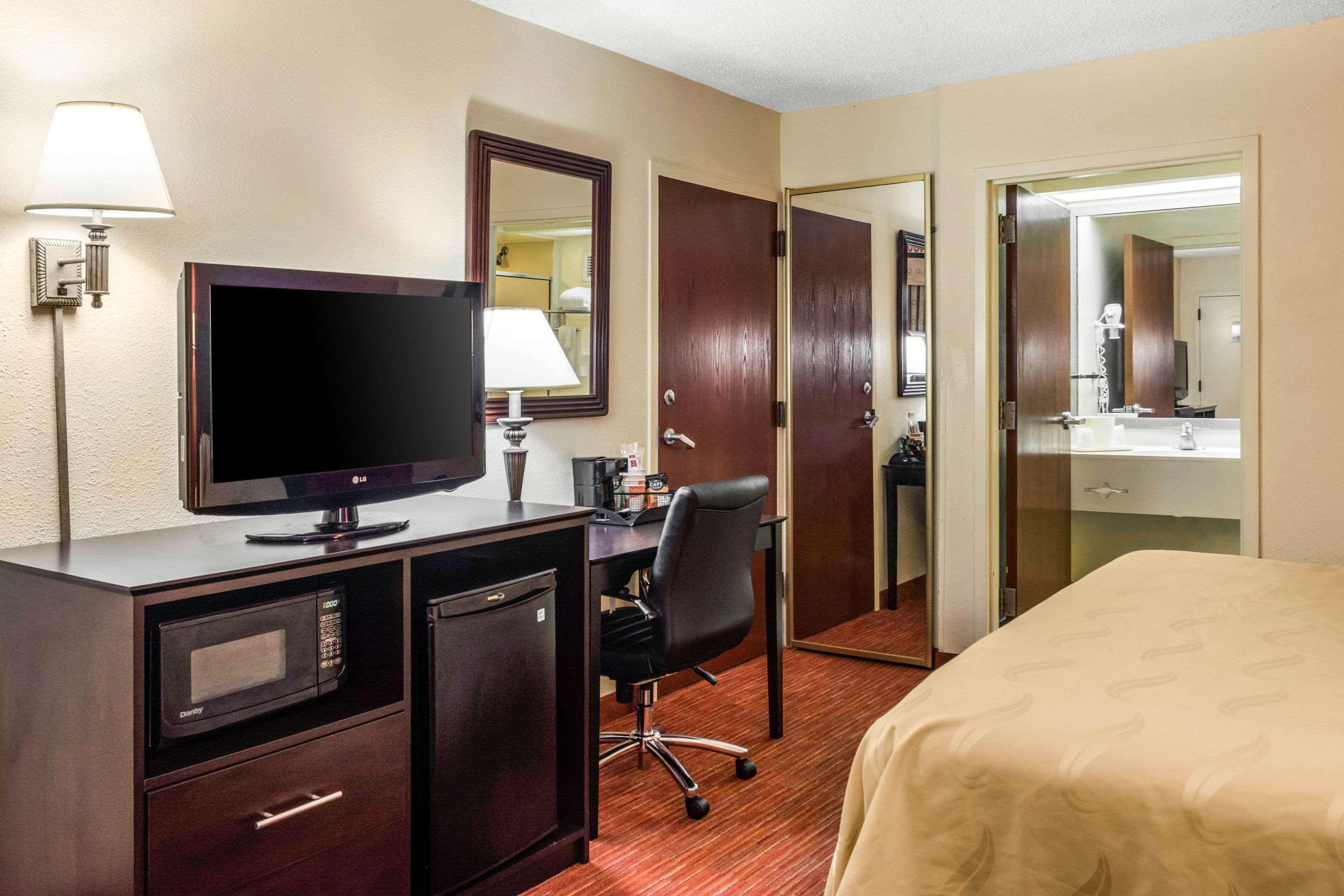 Quality Inn Олбани Экстерьер фото