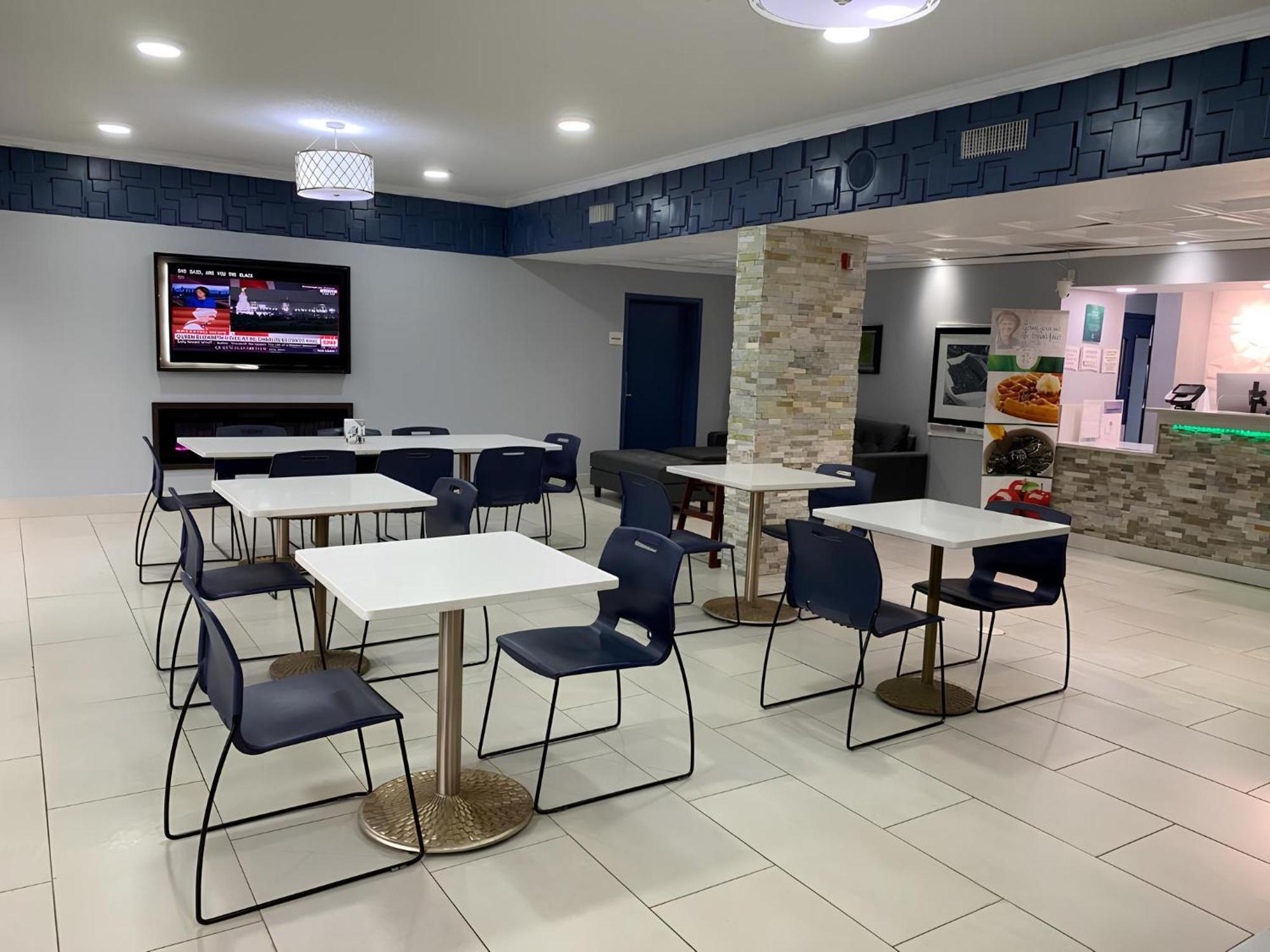 Quality Inn Олбани Экстерьер фото